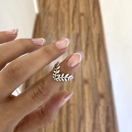 Anillo valentino hojitas plata 925