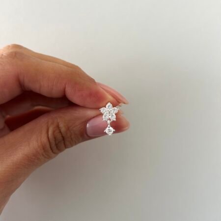 Piercing flor y cubic plata 925