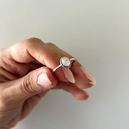 Anillo piedra luna oval plata 925