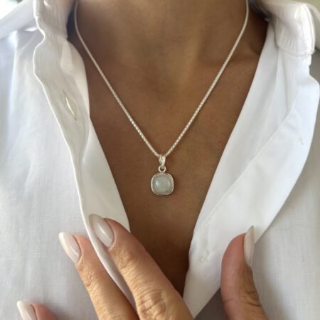 Colgante dije piedra luna cuadrado plata 925