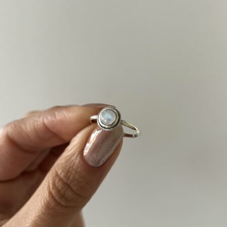 Anillo bali piedra luna circular plata 925