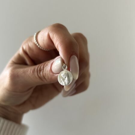 Mini medalla virgen niña plata 925