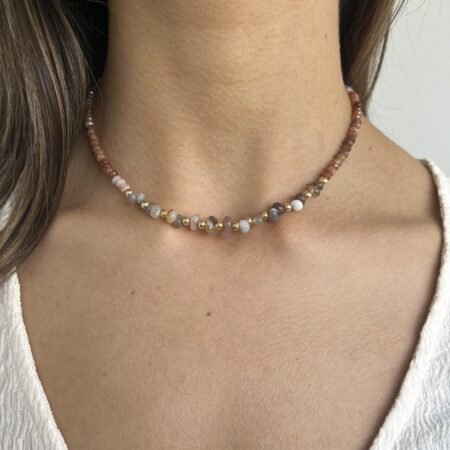 Colgante piedras naturales y baño de oro 18 k