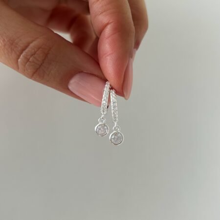 Aros cubic punto de luz plata 925