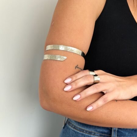 Brazalete brazo texturado alpaca
