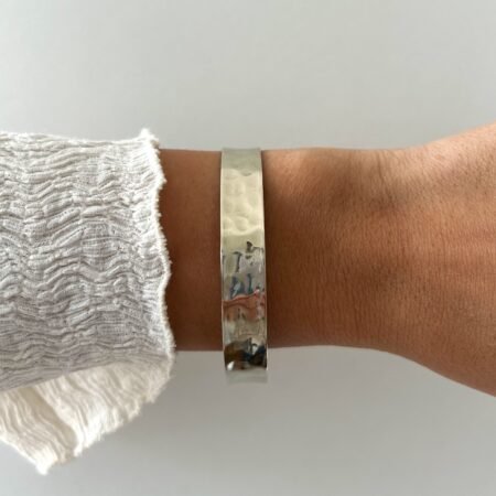 Brazalete fino texturado alpaca